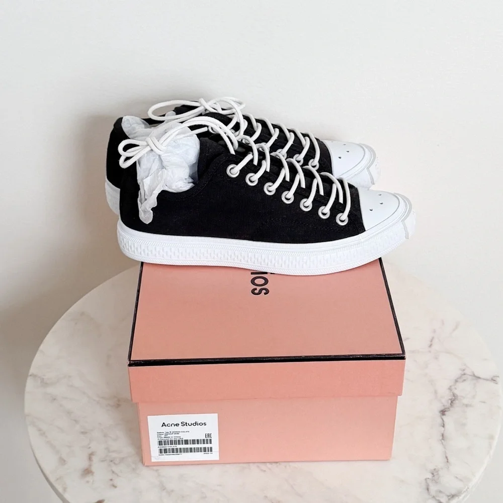 Acne Studios Ballow Low Top Canvas Sneakers Black Size 37 EU 7 US NIB